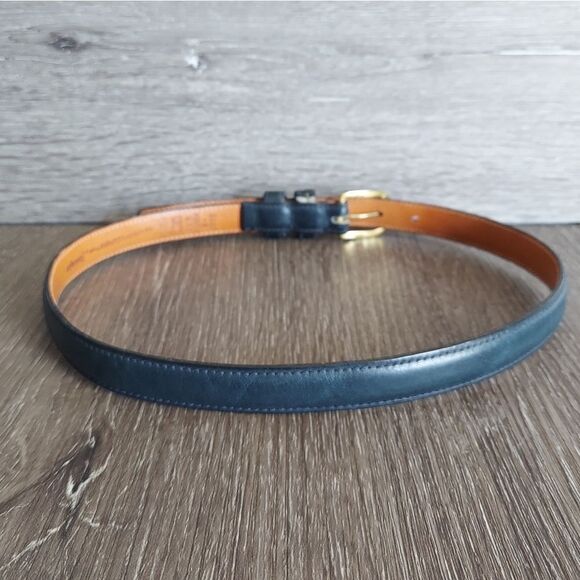 Levi's Skinny Leather Belt Made in USA Medium 31.5" Long - Picture 2 of 5